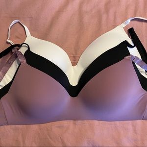 Victoria Secret TShirt Lightly Lined Wireless Bras